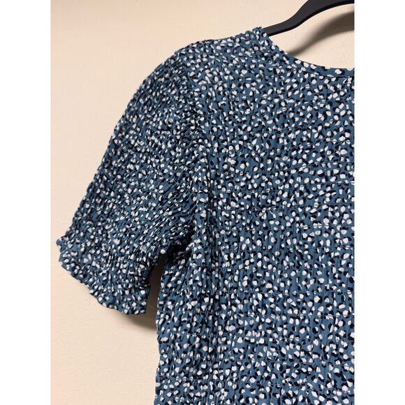 BUNDLE OF 2 - ANN TAYLOR Smocked Peplum Top, BANANA REPUBLIC FACTORY SilkyLuxe - Picture 10 of 15